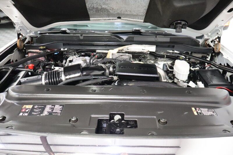 2018 GMC Sierra 2500HD Denali 6.6L Duramax Diesel Cognito Fox Shocks 35in Nitto Tires Arlington TX
