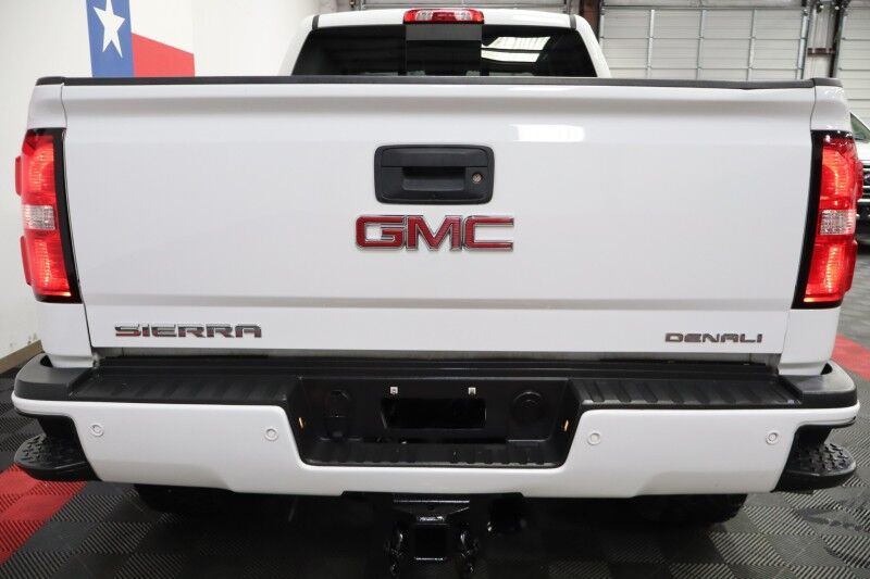 2018 GMC Sierra 2500HD Denali 6.6L Duramax Diesel Cognito Fox Shocks 35in Nitto Tires Arlington TX