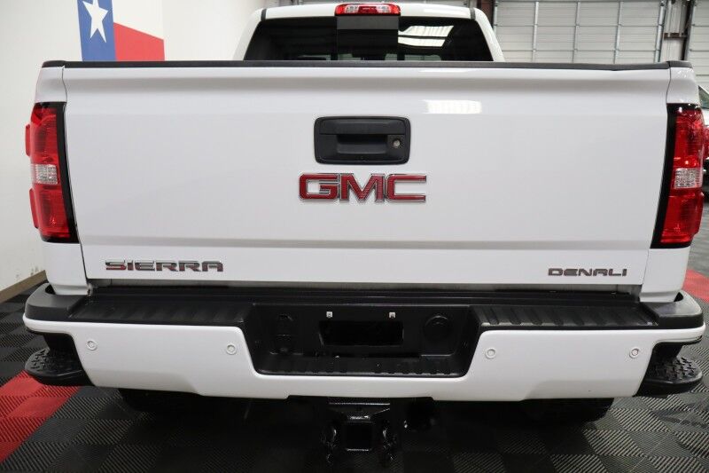 2018 GMC Sierra 2500HD Denali 6.6L Duramax Diesel Cognito Fox Shocks 35in Nitto Tires Arlington TX