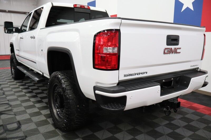 2018 GMC Sierra 2500HD Denali 6.6L Duramax Diesel Cognito Fox Shocks 35in Nitto Tires Arlington TX