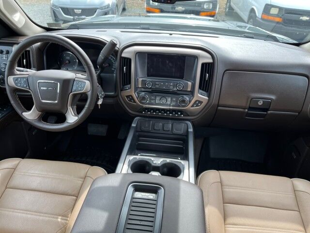 2018 GMC Sierra 2500HD Denali Crew Cab 4WD Ashland VA