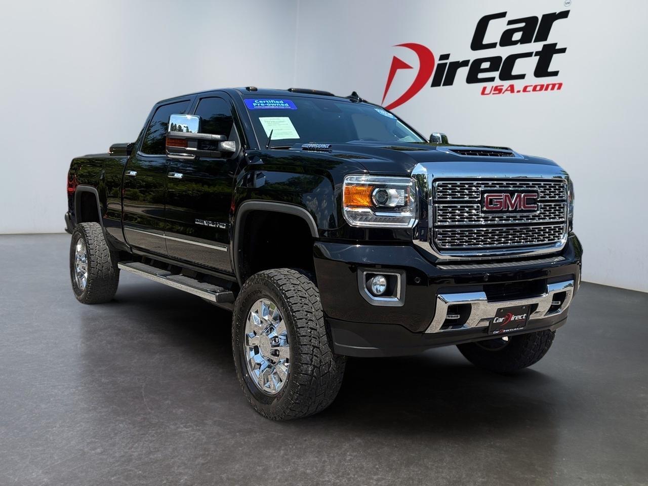 2018 GMC Sierra 4WD Crew Cab Standard Box Denali's photo