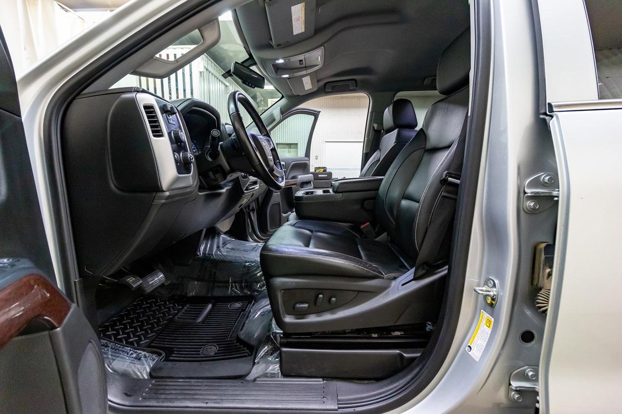 2018 GMC Sierra 2500HD SLE Red Deer AB