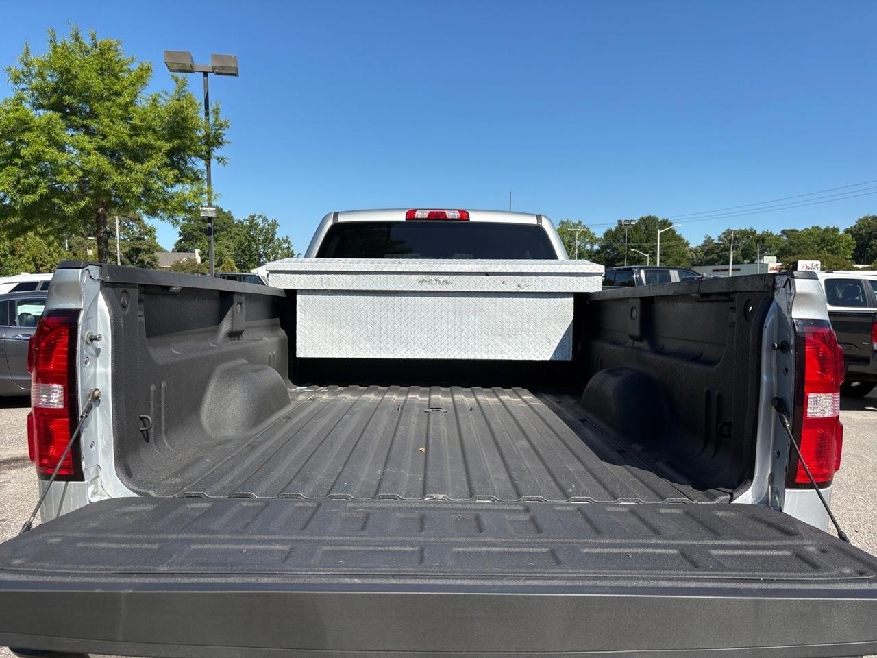 2018 GMC Sierra 2500HD SLT, TOW PACKAGE, LONG BED, TOOLBOX, BACKUP CAMERA, PARKING SENSORS, BLIND SPOT ALERT, APPLE CARPLAY/ANDROID AUTO, HEATED & VENTILATED SEATS, FORWARD COLLISION ALERT, BOSE SOUND SYSTEM, CLEAN CARFAX, RIDE TOUGH IN THIS GMC! Virginia Beach VA
