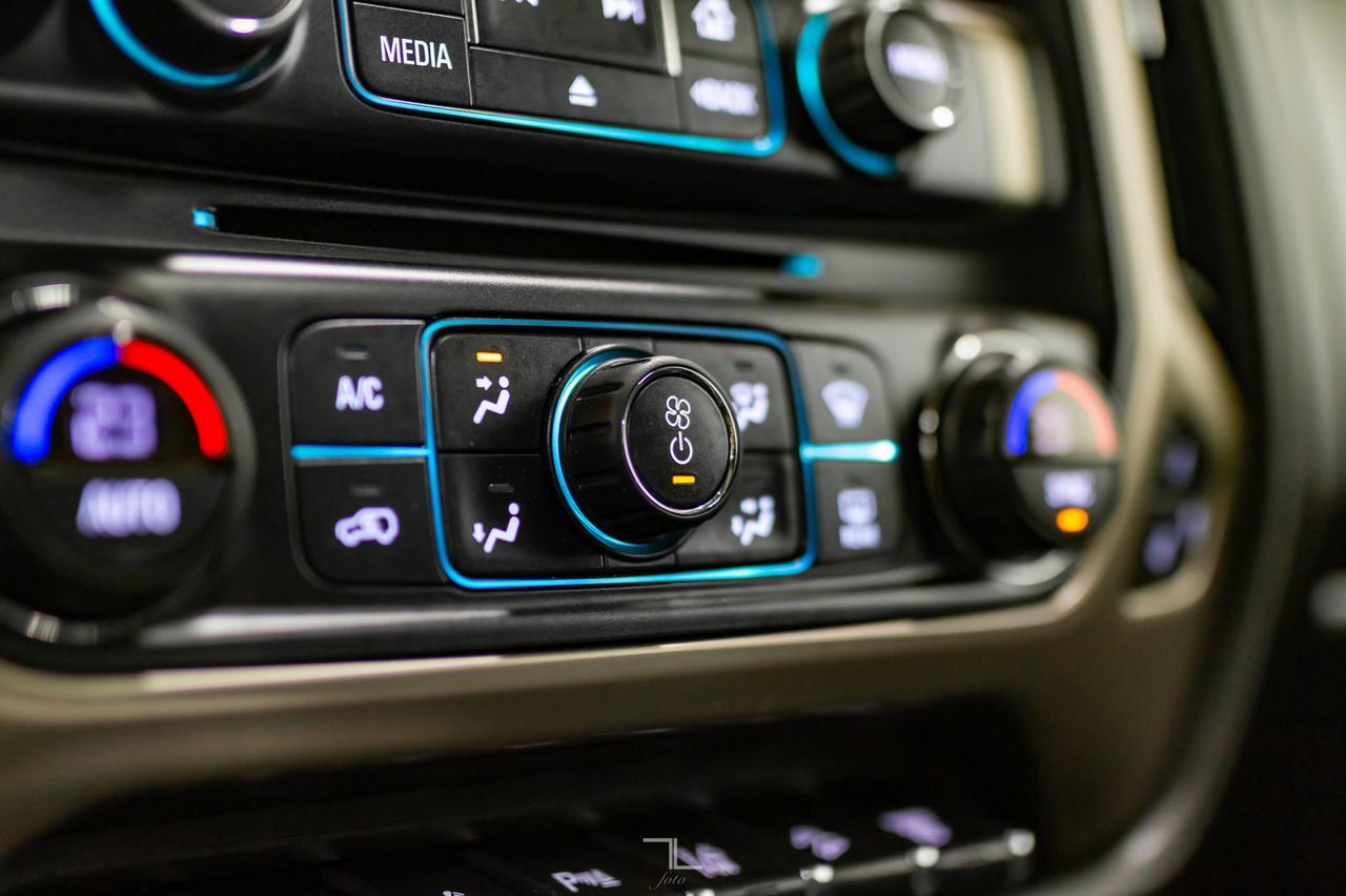 2018 GMC Sierra 3500HD 4x4 Crew Cab Denali Diesel 6&quot; Lift Red Deer AB