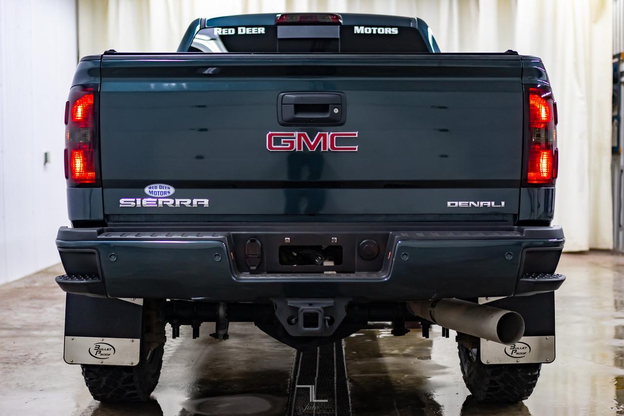 2018 GMC Sierra 3500HD 4x4 Crew Cab Denali Diesel 6" Lift Red Deer AB
