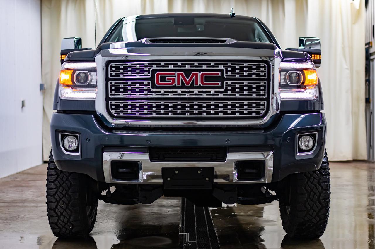2018 GMC Sierra 3500HD 4x4 Crew Cab Denali Diesel 6&quot; Lift Red Deer AB