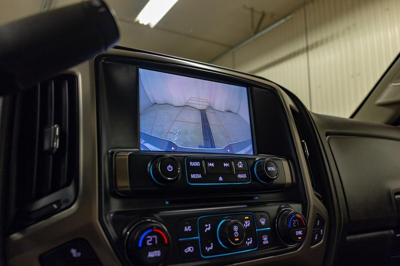 2018 GMC Sierra 3500HD 4x4 Crew Cab Denali Diesel Leather Roof Nav Red Deer AB