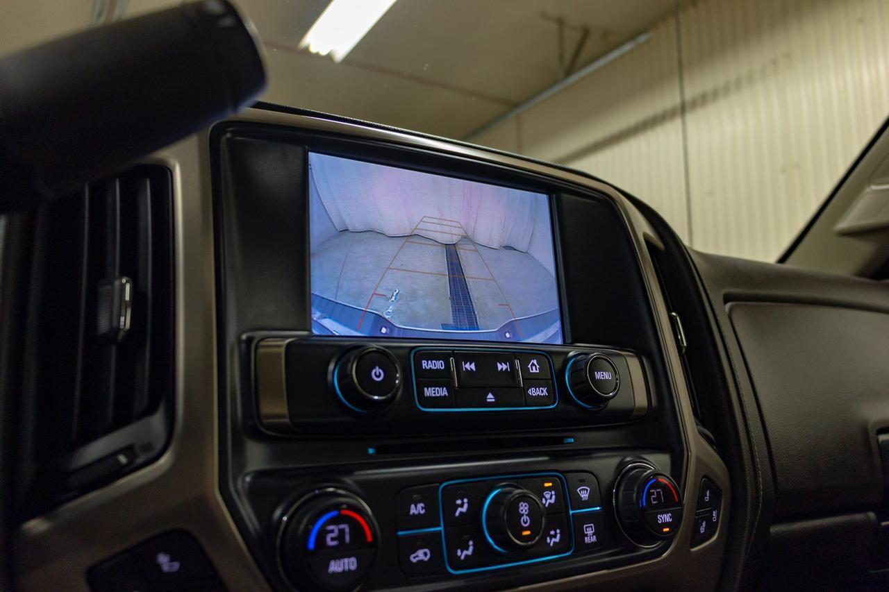2018 GMC Sierra 3500HD 4x4 Crew Cab Denali Diesel Leather Roof Nav Red Deer AB