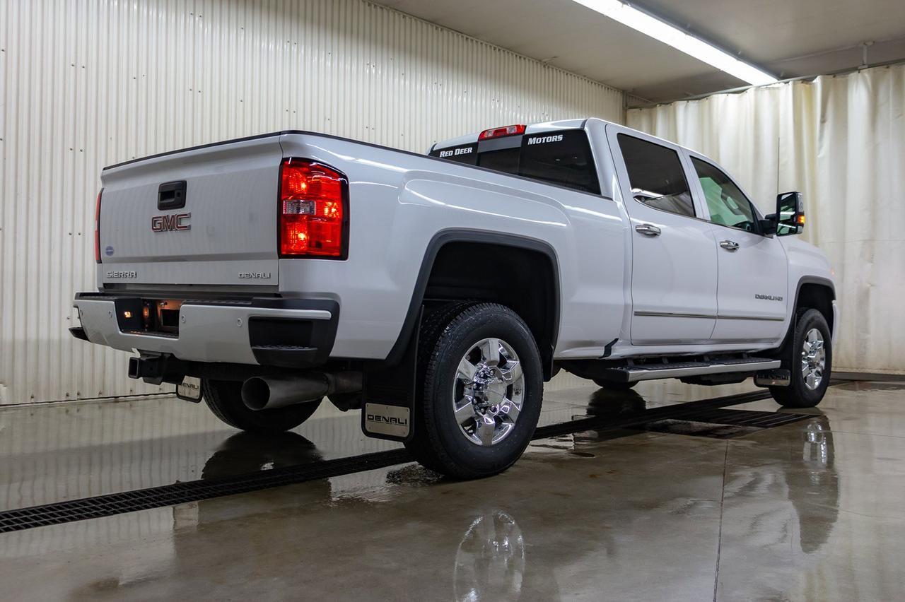 2018 GMC Sierra 3500HD 4x4 Crew Cab Denali Diesel Leather Roof Nav Red Deer AB
