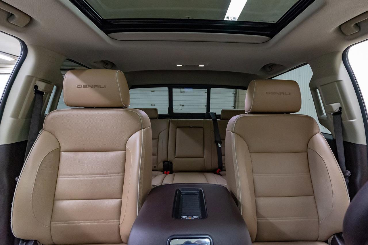 2018 GMC Sierra 3500HD 4x4 Crew Cab Denali Diesel Leather Roof Nav Red Deer AB