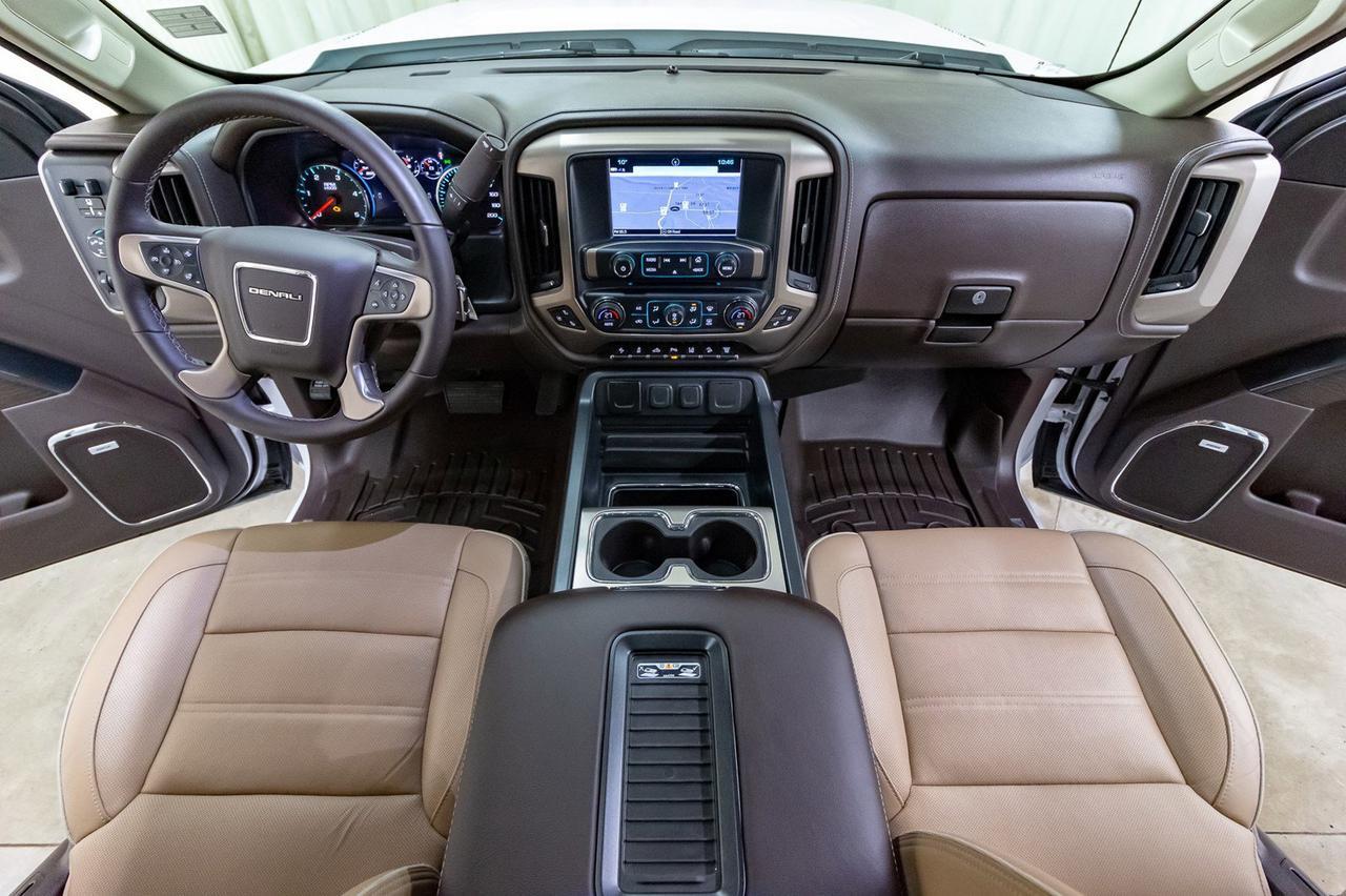 2018 GMC Sierra 3500HD 4x4 Crew Cab Denali Diesel Leather Roof Nav Red Deer AB