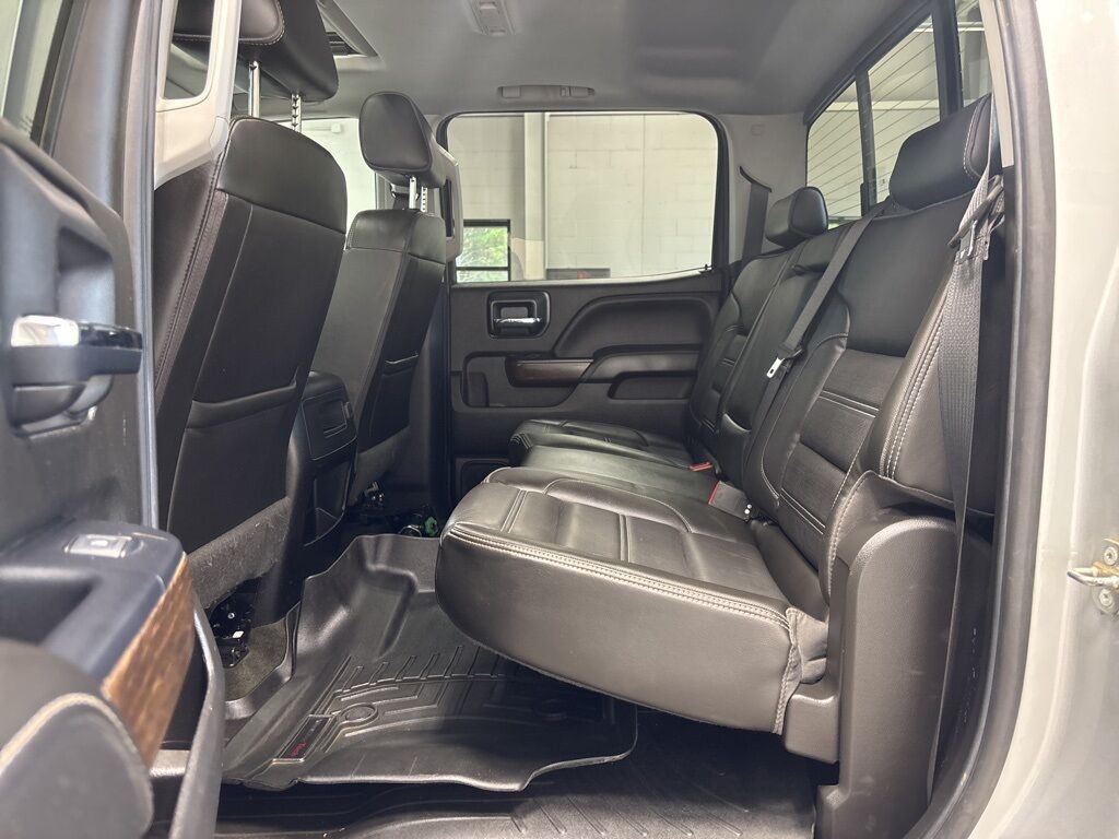 2018 GMC Sierra 3500HD 4x4 Crew Cab Denali SRW Minocqua WI