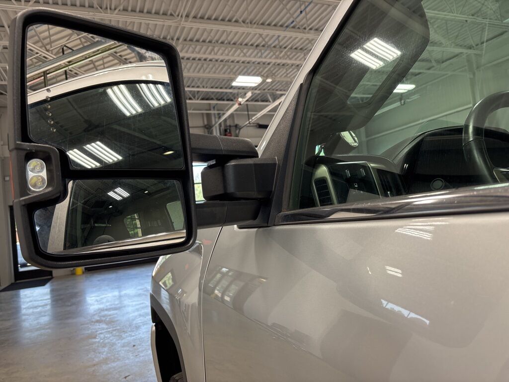 2018 GMC Sierra 3500HD 4x4 Crew Cab Denali SRW Minocqua WI