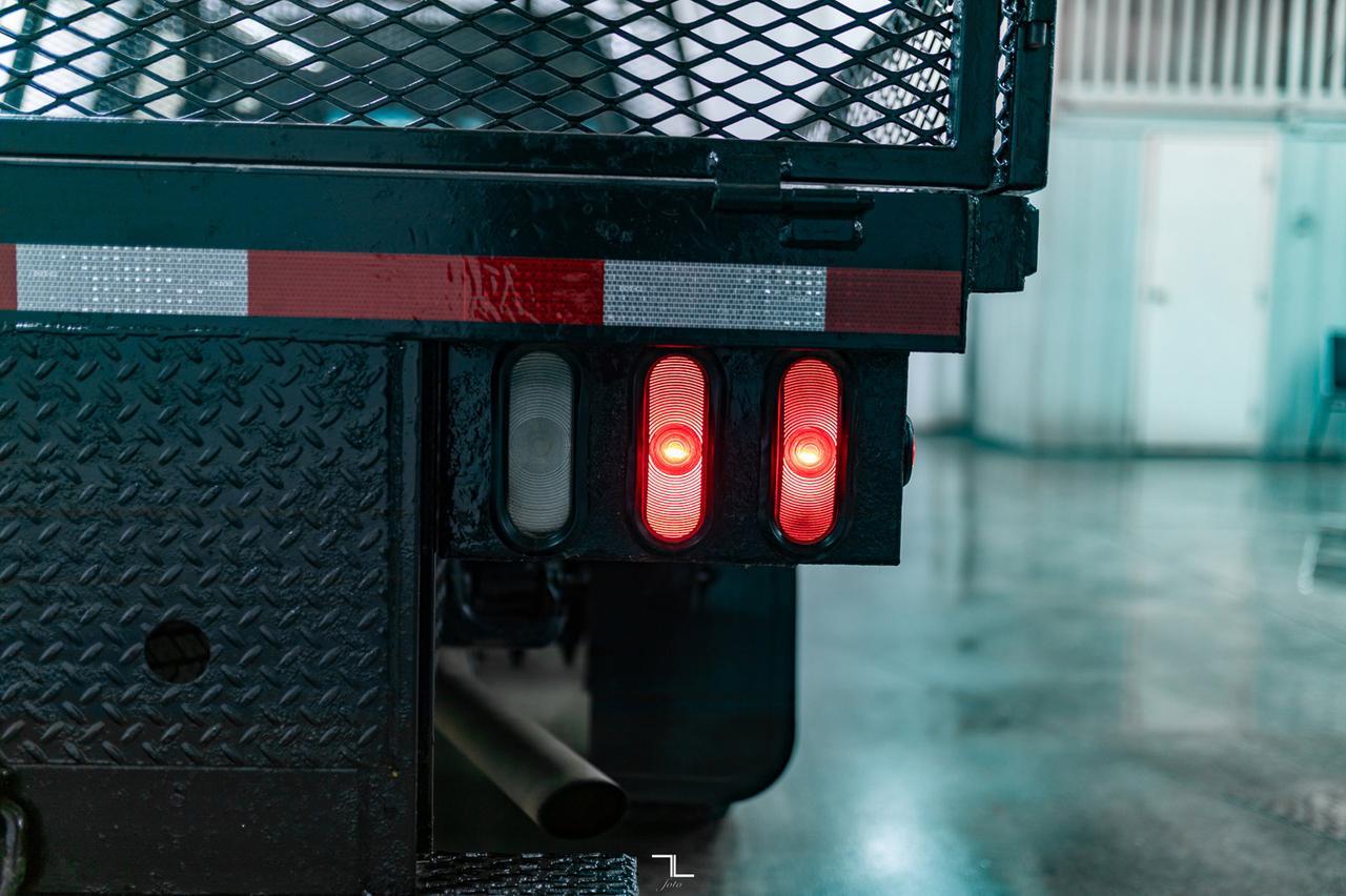 2018 GMC Sierra 3500HD 4x4 Crew Cab SLE Deck Red Deer AB