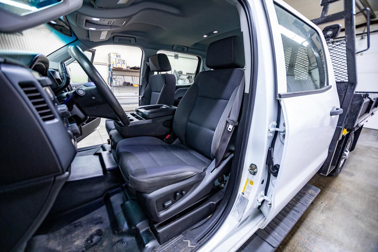 2018 GMC Sierra 3500HD 4x4 Crew Cab SLE Deck Red Deer AB