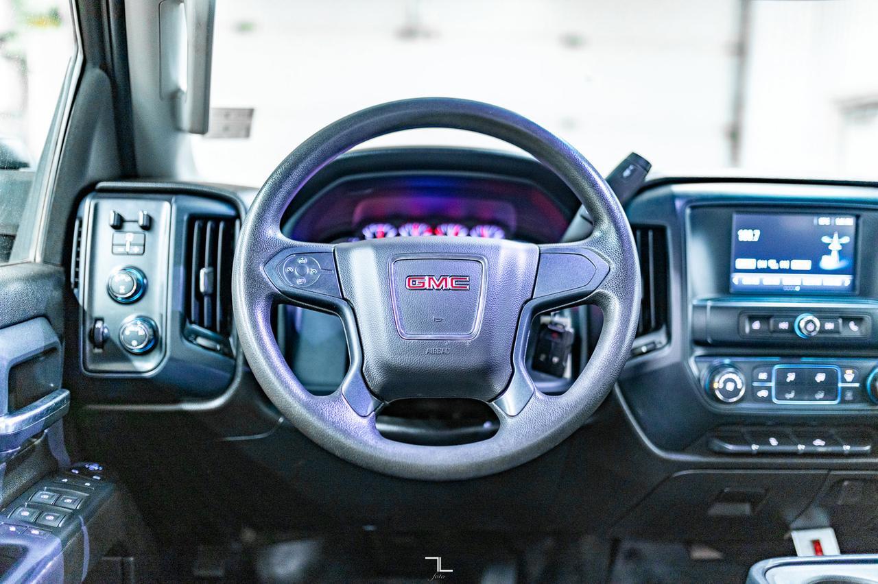 2018 GMC Sierra 3500HD 4x4 Crew Cab SLE Deck Red Deer AB