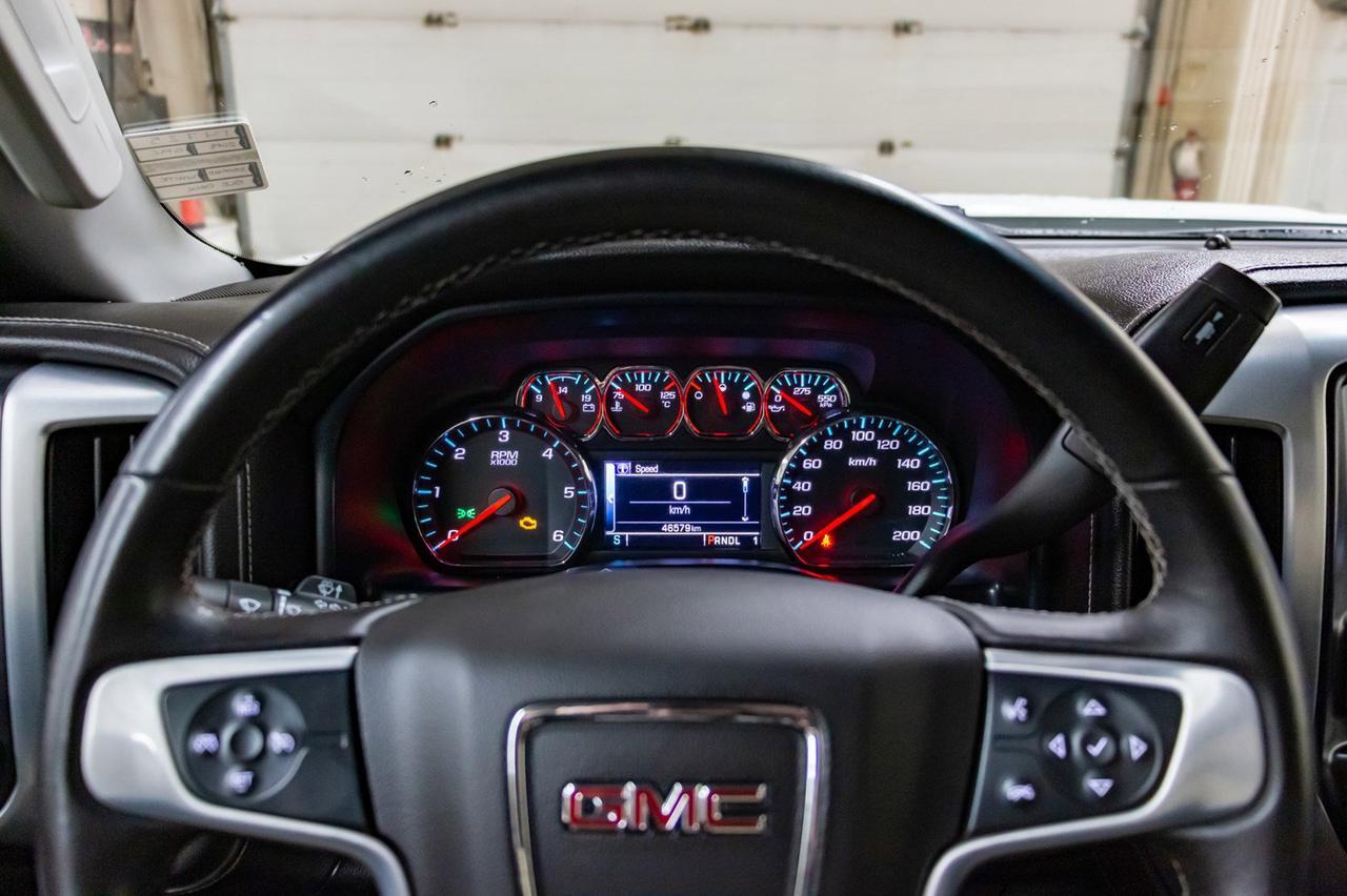 2018 GMC Sierra 3500HD 4x4 Crew Cab SLE Deck Red Deer AB