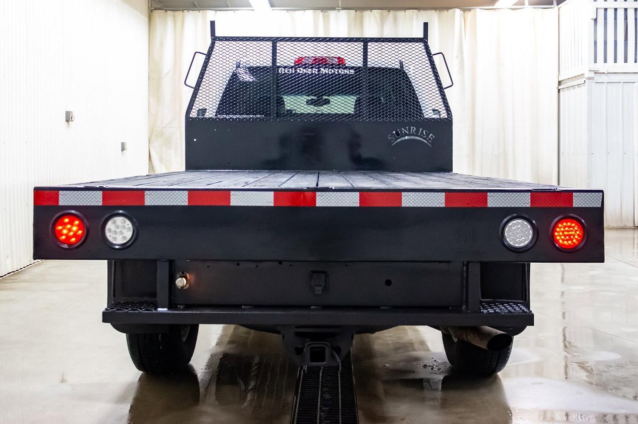 2018 GMC Sierra 3500HD 4x4 Crew Cab SLE Deck Red Deer AB