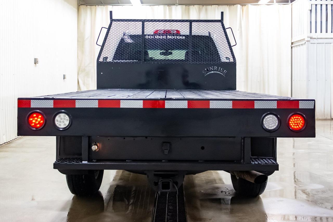 2018 GMC Sierra 3500HD 4x4 Crew Cab SLE Deck Red Deer AB