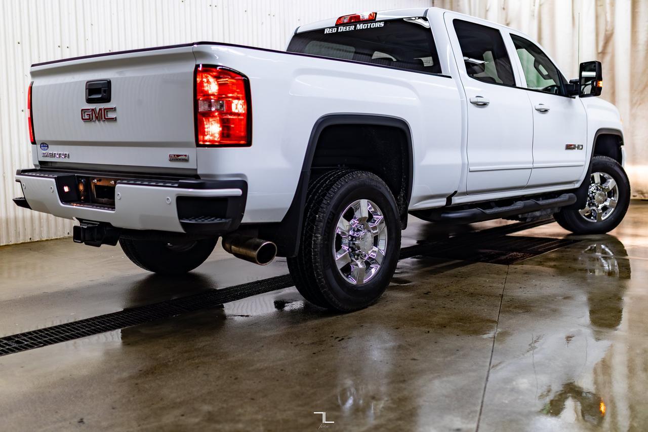 2018 GMC Sierra 3500HD 4x4 Crew Cab SLT All Terrain Diesel Leather Roof Nav Red Deer AB