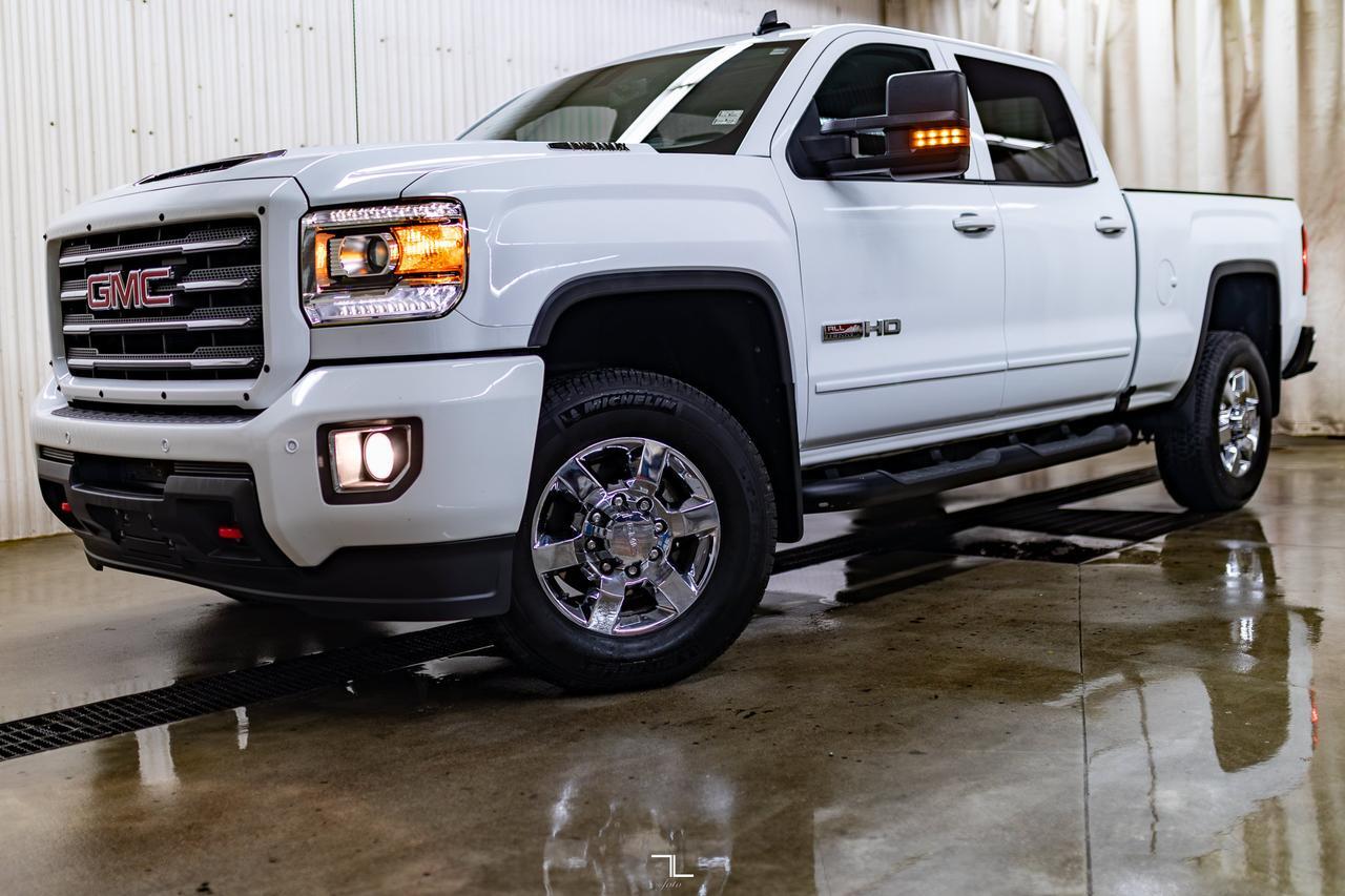 2018 GMC Sierra 3500HD 4x4 Crew Cab SLT All Terrain Diesel Leather Roof Nav Red Deer AB