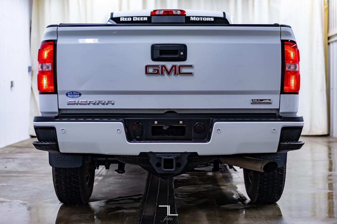 2018 GMC Sierra 3500HD 4x4 Crew Cab SLT All Terrain Leather Roof Nav Red Deer AB