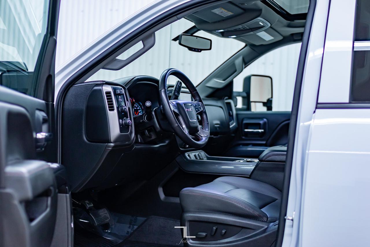 2018 GMC Sierra 3500HD 4x4 Crew Cab SLT All Terrain Leather Roof Nav Red Deer AB