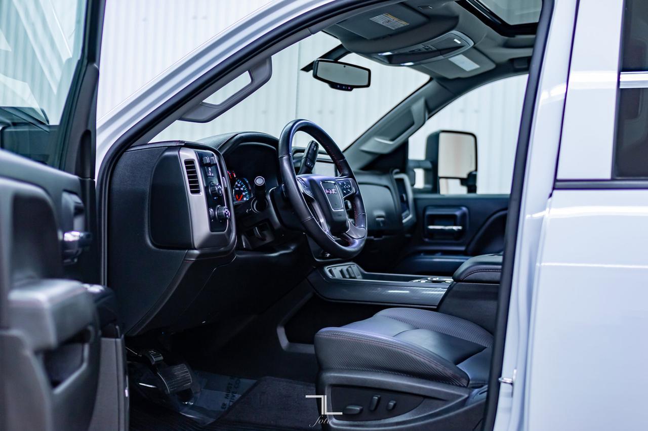 2018 GMC Sierra 3500HD 4x4 Crew Cab SLT All Terrain Leather Roof Nav Red Deer AB