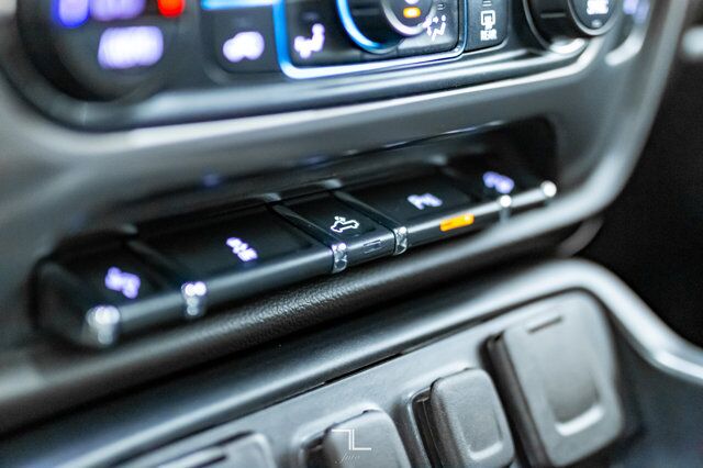 2018 GMC Sierra 3500HD 4x4 Crew Cab SLT All Terrain Leather Roof Nav Red Deer AB