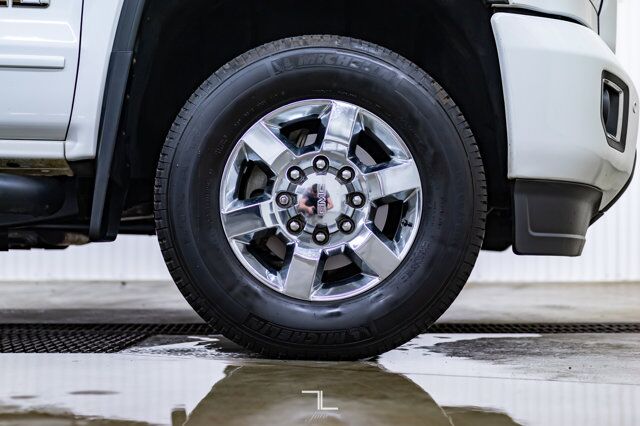 2018 GMC Sierra 3500HD 4x4 Crew Cab SLT All Terrain Leather Roof Nav Red Deer AB