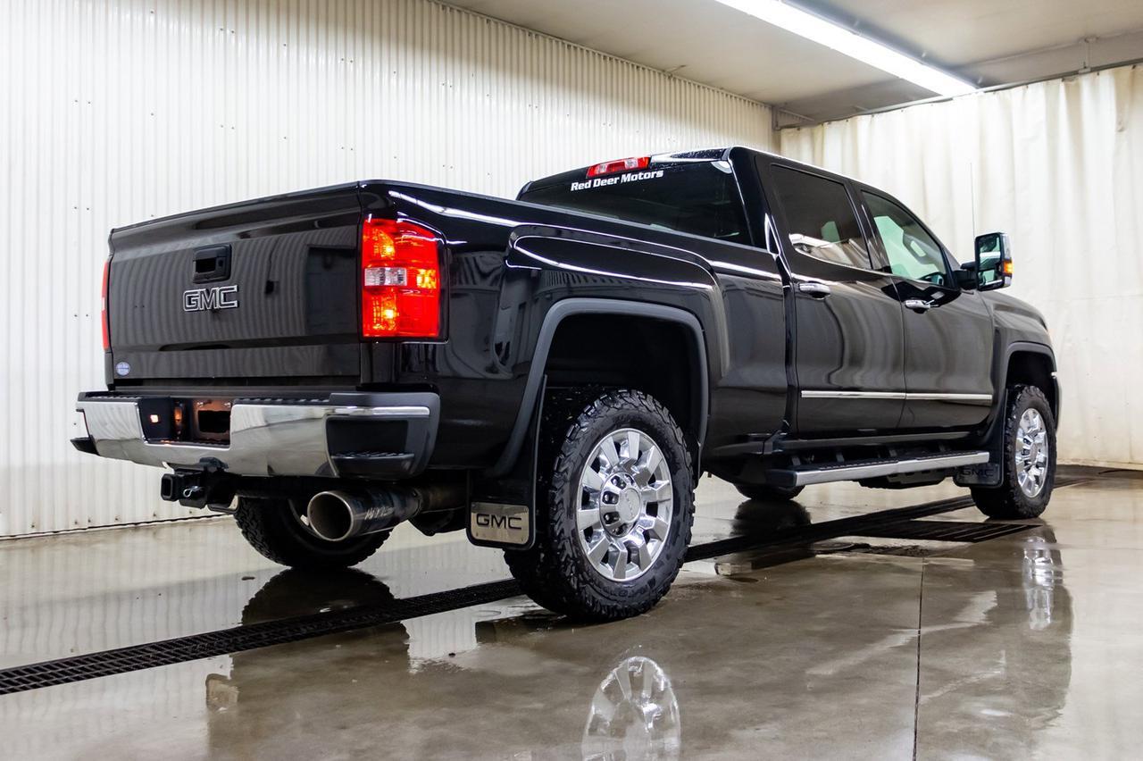 2018 GMC Sierra 3500HD 4x4 Crew Cab SLT Diesel Leather Roof Nav Red Deer AB
