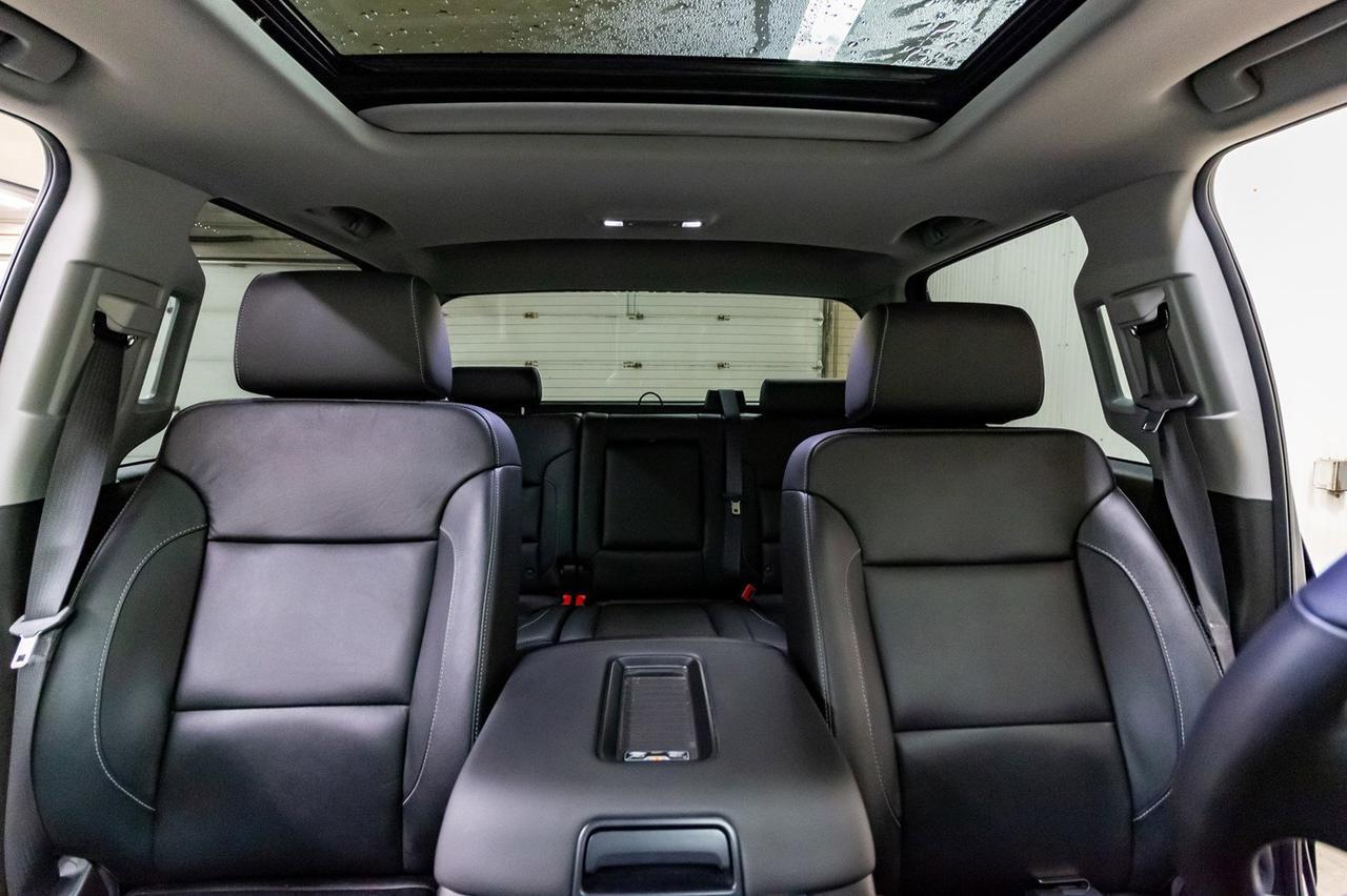 2018 GMC Sierra 3500HD 4x4 Crew Cab SLT Diesel Leather Roof Nav Red Deer AB