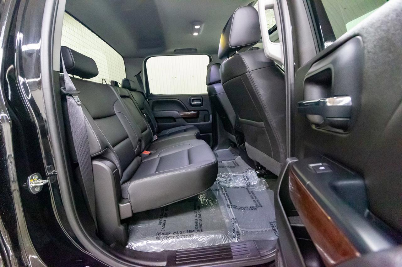 2018 GMC Sierra 3500HD 4x4 Crew Cab SLT Diesel Leather Roof Nav Red Deer AB