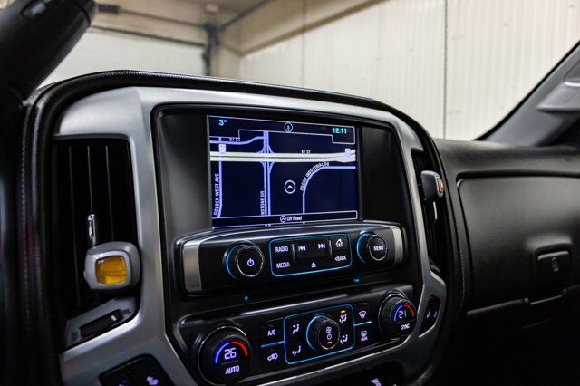 2018 GMC Sierra 3500HD 4x4 Crew Cab SLT Diesel Leather Roof Nav Red Deer AB