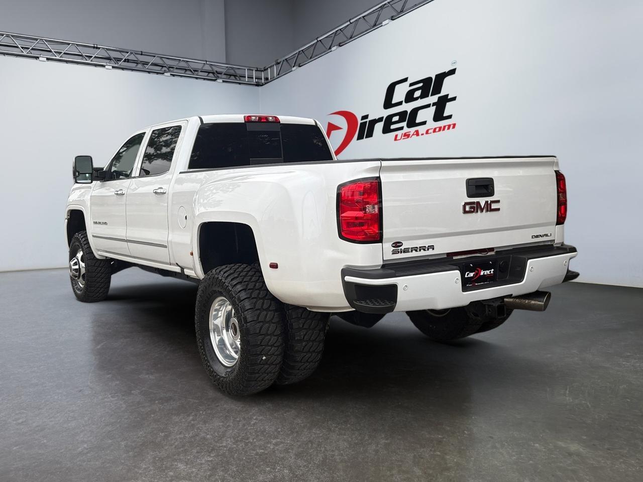 2018 GMC Sierra 3500HD Denali, BOSE SPEAKERS, EZ-LIFT AND LOWER TAILGATE, REAR SLIDING WINDOW, UNIVERSAL GARAGE DOOR OPENER, HEATED SEATS, MEMORY SEATS, BLUETOOTH, BED LINER, HEATED MIRRORS, POWER MIRRORS, LOW MILES Norfolk VA
