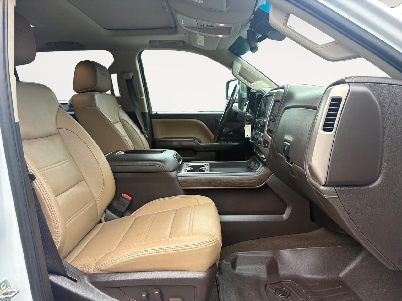 2018 GMC Sierra 3500HD Denali, REAR BUMPER CORNERSTEP, BLUETOOTH, BED LINER, HEATED SEATS, POWER REAR SLIDING WINDOW, 5TH WHEEL/GOOSENECK TOW PACKAGE, REMOTE KEYLESS START, BACKUP CAMERA, LOW MILEAGE, CLEAN CARFAX, TAKE POWER BACK IN THIS 3500 Virginia Beach VA