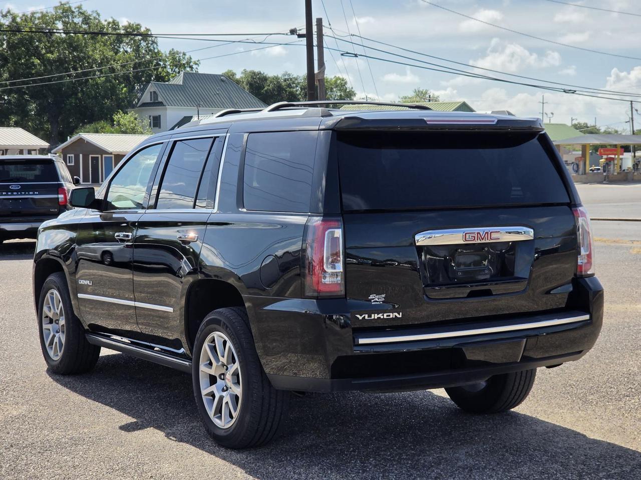2018 GMC Yukon 4WD 4dr Denali Beeville TX