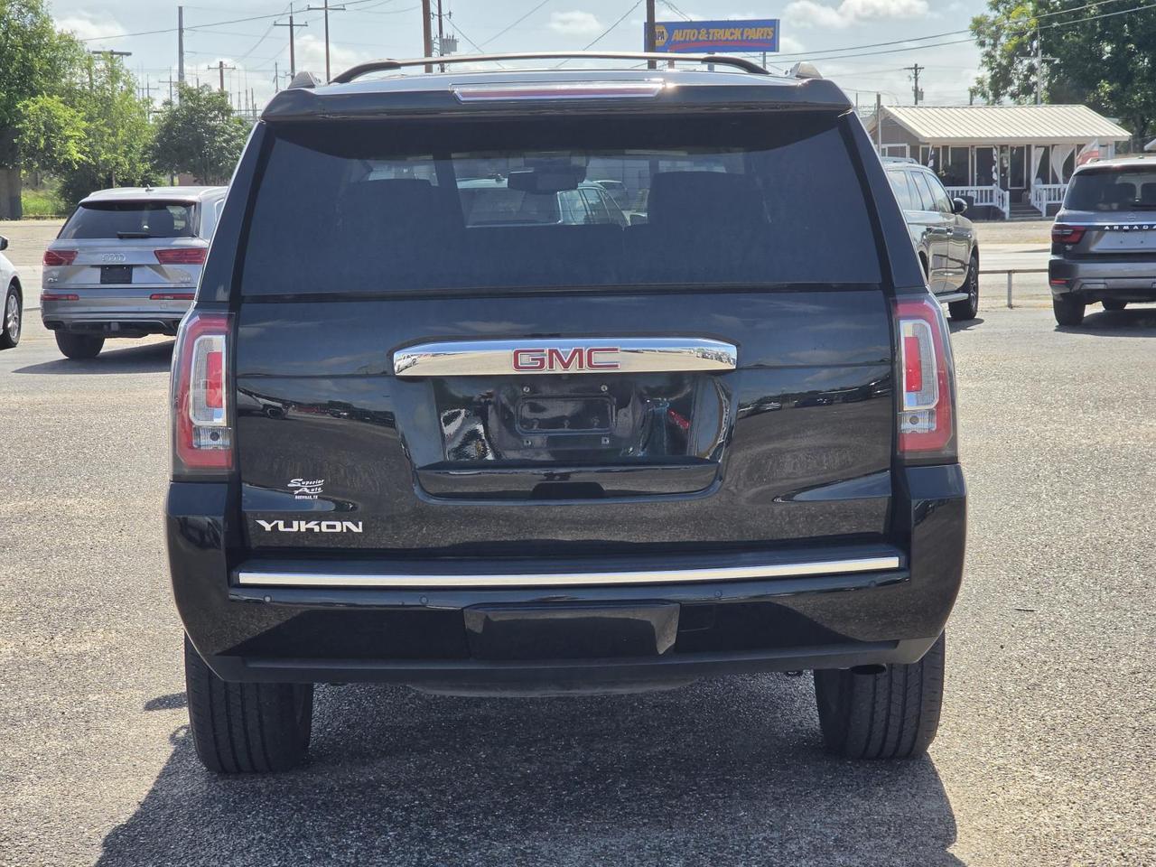 2018 GMC Yukon 4WD 4dr Denali Beeville TX