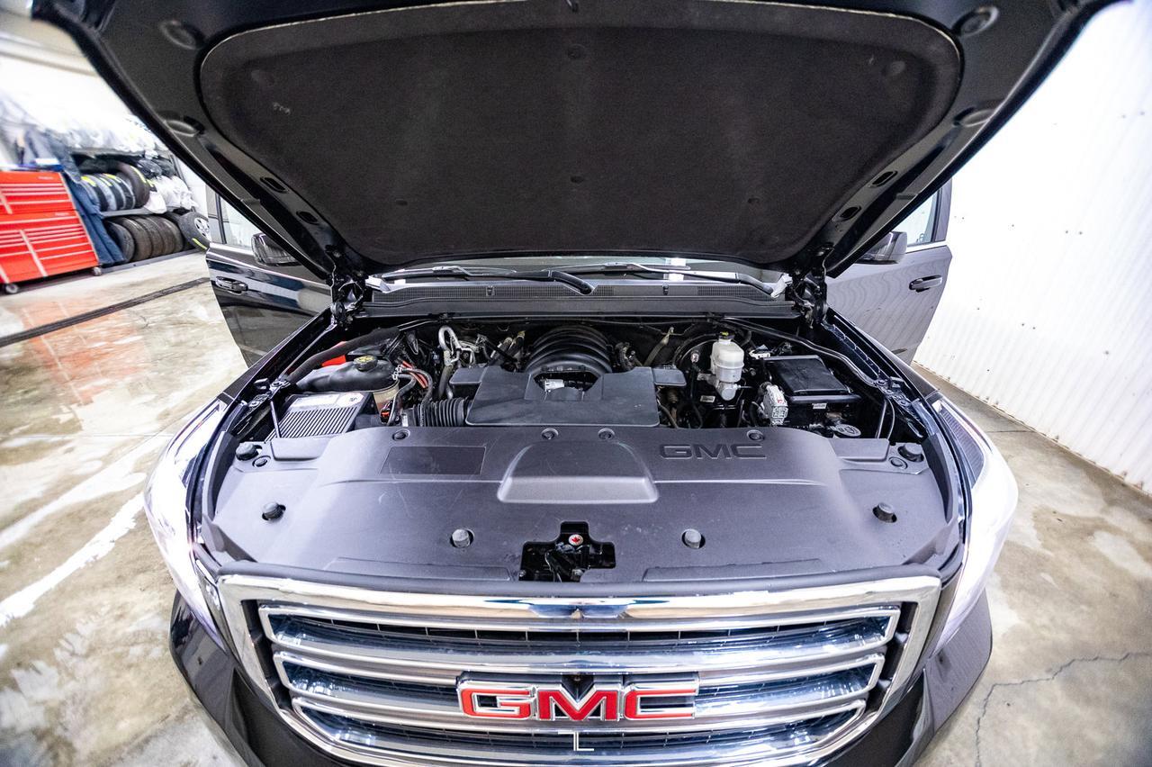 2018 GMC Yukon XL AWD SLT Leather Roof Nav BCam Red Deer AB