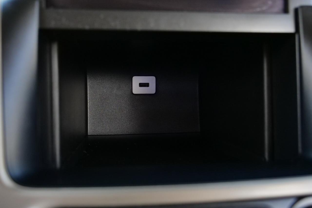 2018 GMC Yukon XL Denali AWD / Ultimate Package / Rear Entertainment! Lincolnton NC