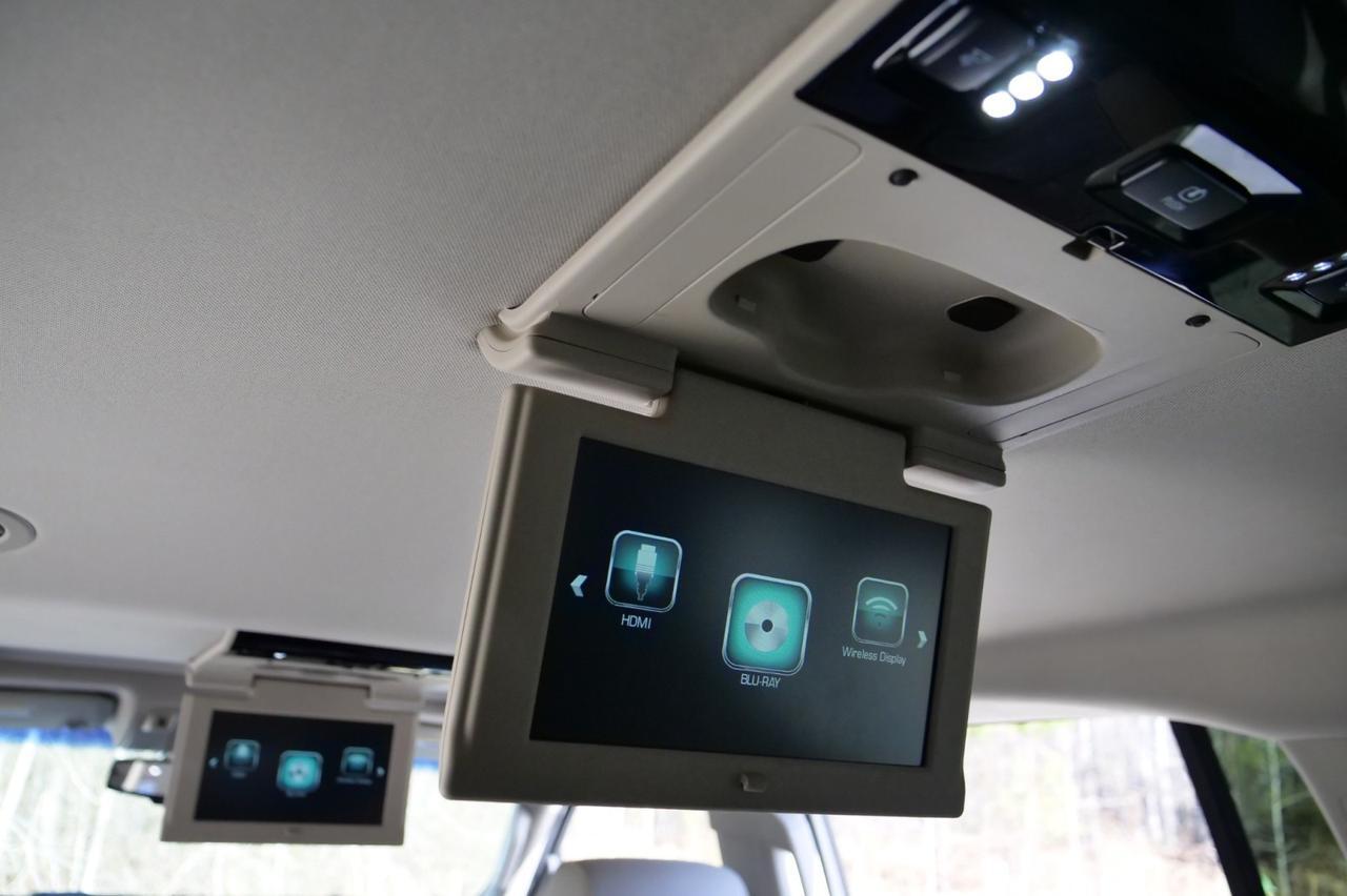 2018 GMC Yukon XL Denali AWD / Ultimate Package / Rear Entertainment! Lincolnton NC