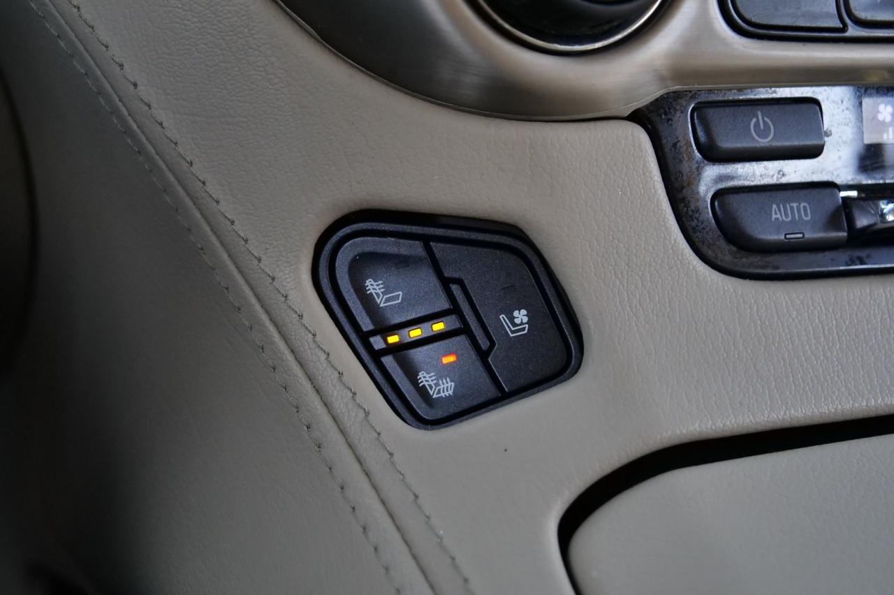 2018 GMC Yukon XL Denali AWD / Ultimate Package / Rear Entertainment! Lincolnton NC