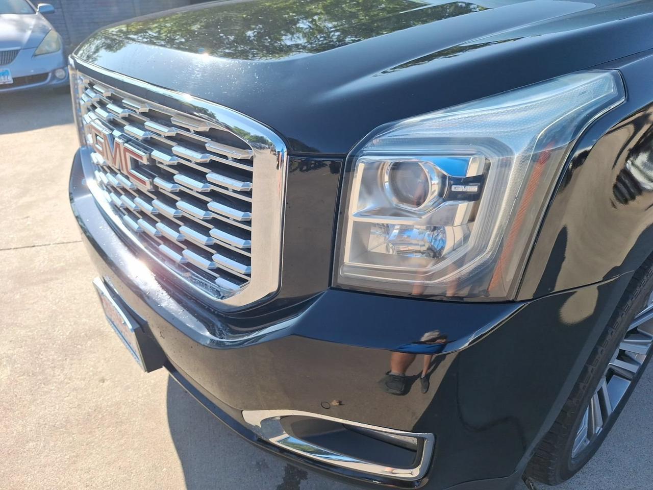 2018 GMC Yukon XL Denali Hurst TX
