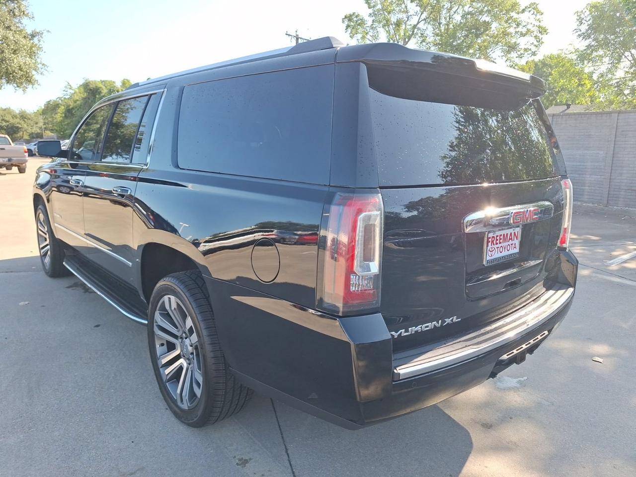 2018 GMC Yukon XL Denali Hurst TX