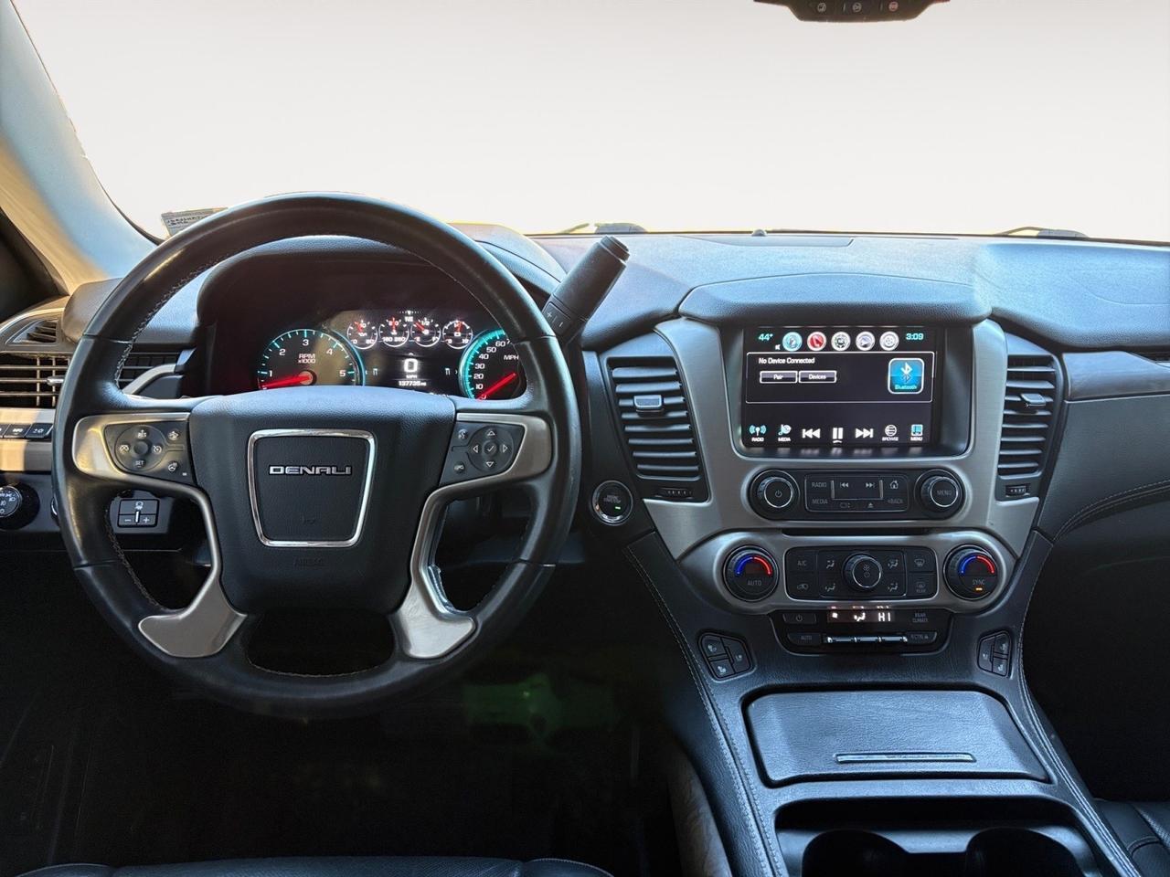 2018 GMC Yukon XL Denali, HEADS-UP DISPLAY, RUNNING BOARDS, HANDS FREE LIFTGATE, POWER 3RD ROW SEATING, HEATED & VENTILATED SEATS, APPLE CARPLAY/ANDROID AUTO, ROOF RAILS, REAR DVD ENTERTAINMENT, CLEAN CARFAX, YOU CAN TAKE THIS YUKON HOME TODAY!