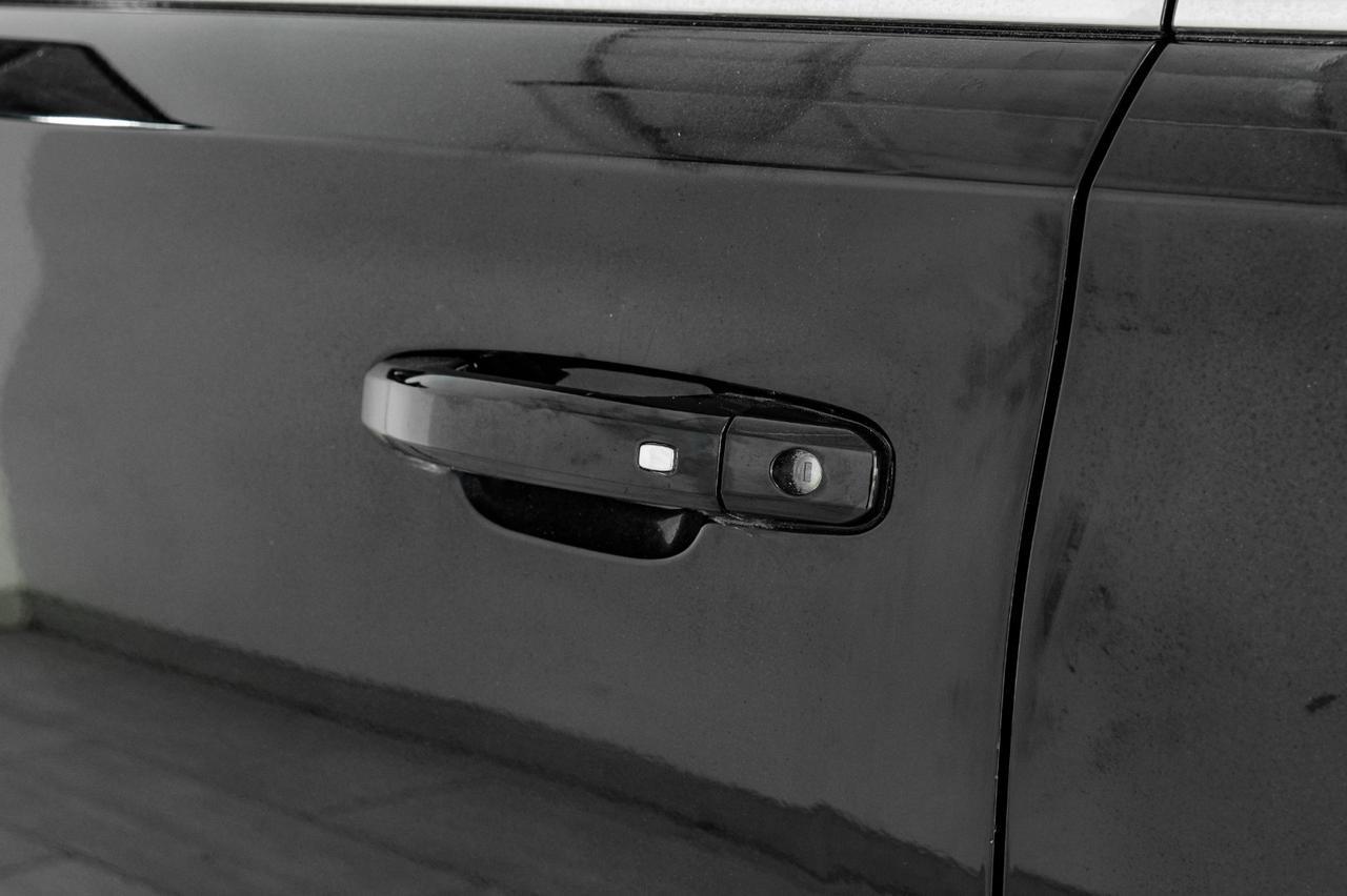 2018 GMC Yukon XL SLT BLIND SPOT FORWARD COLLISION ALERT LANE KEEP ASSIST LANE DEP Carrollton TX