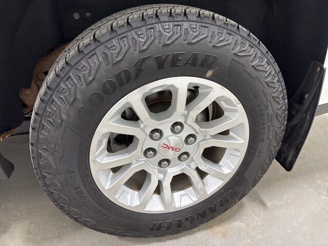 2018 GMC Yukon XL SLT Pine River MN