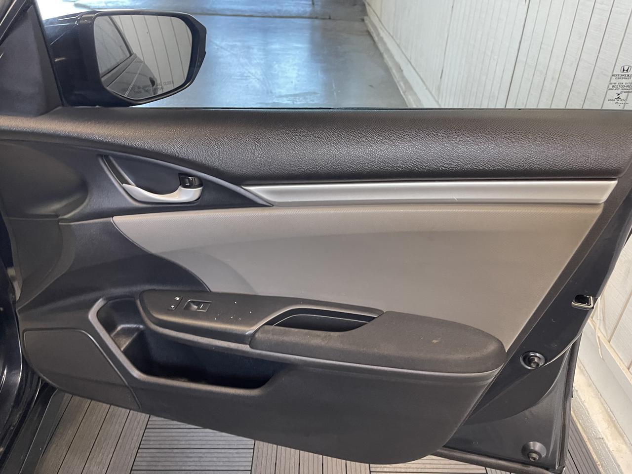 2018 HONDA CIVIC LX Kansas City MO
