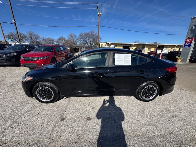 2018 HYUNDAI ELANTRA SE